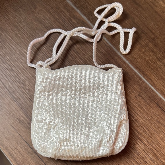 Cream and Gold Beaded Music Note Mini Bag - Picture 2 of 6
